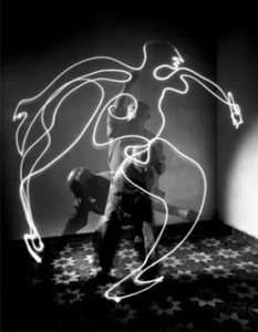 Pablo Picasso - light painting