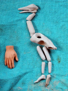 Josiane Keller - crane puppet body